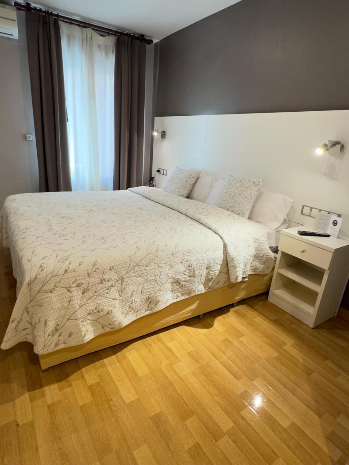 Hotel El Acebo 하카 외부 사진