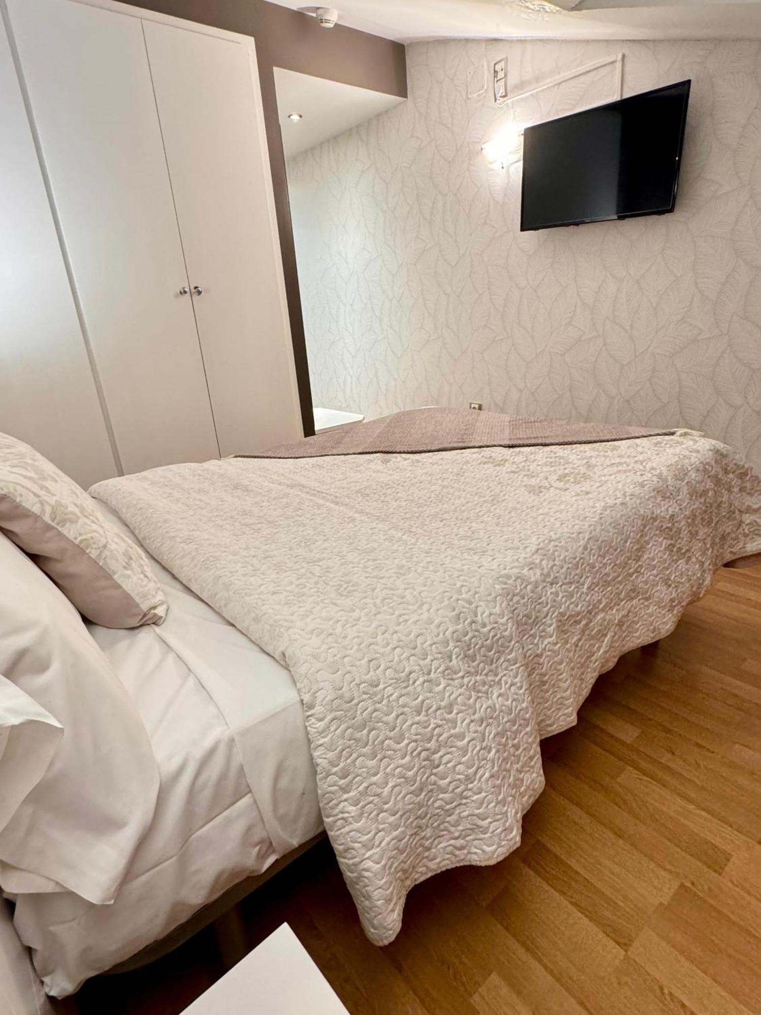 Hotel El Acebo 하카 외부 사진
