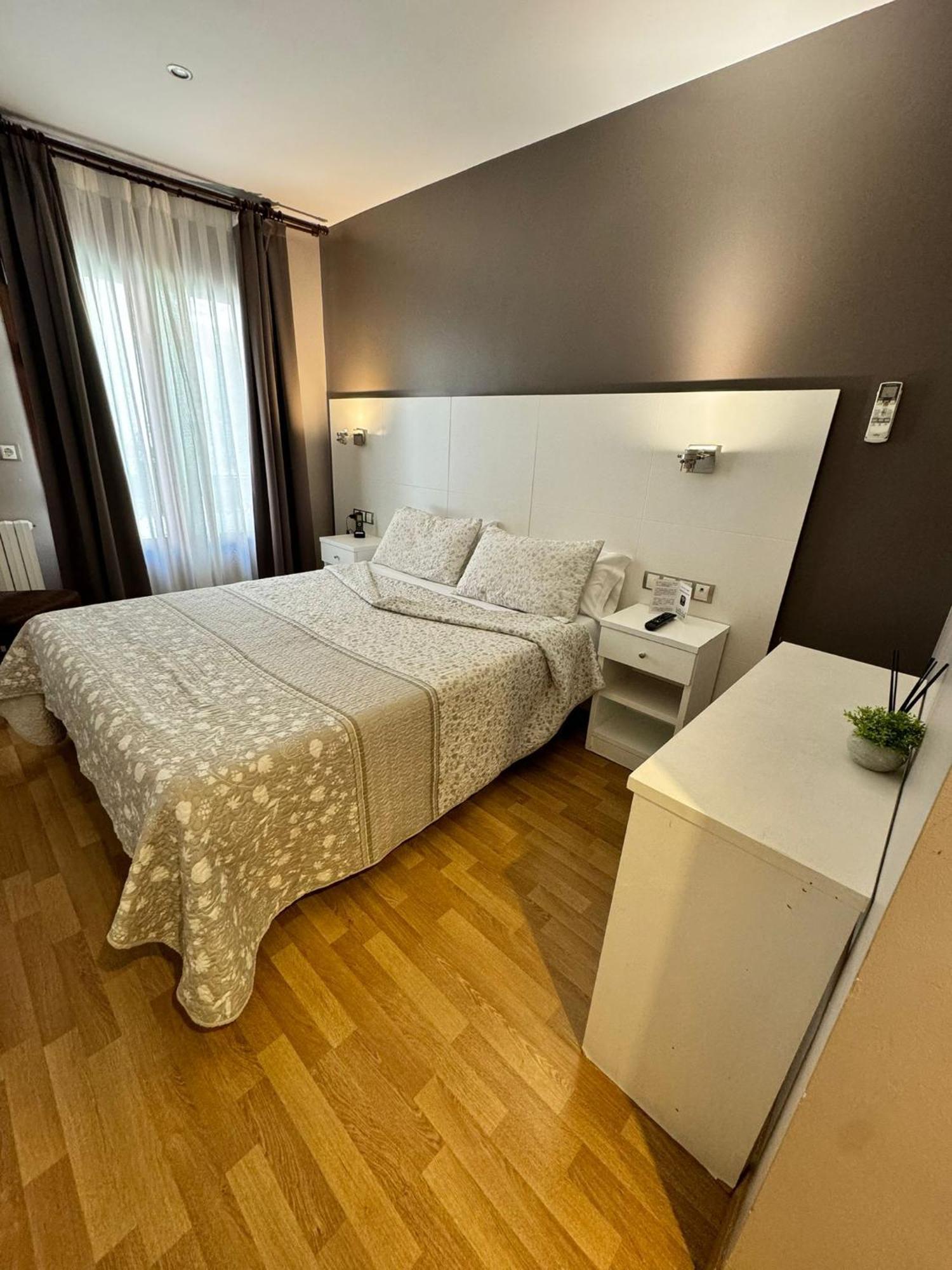 Hotel El Acebo 하카 외부 사진